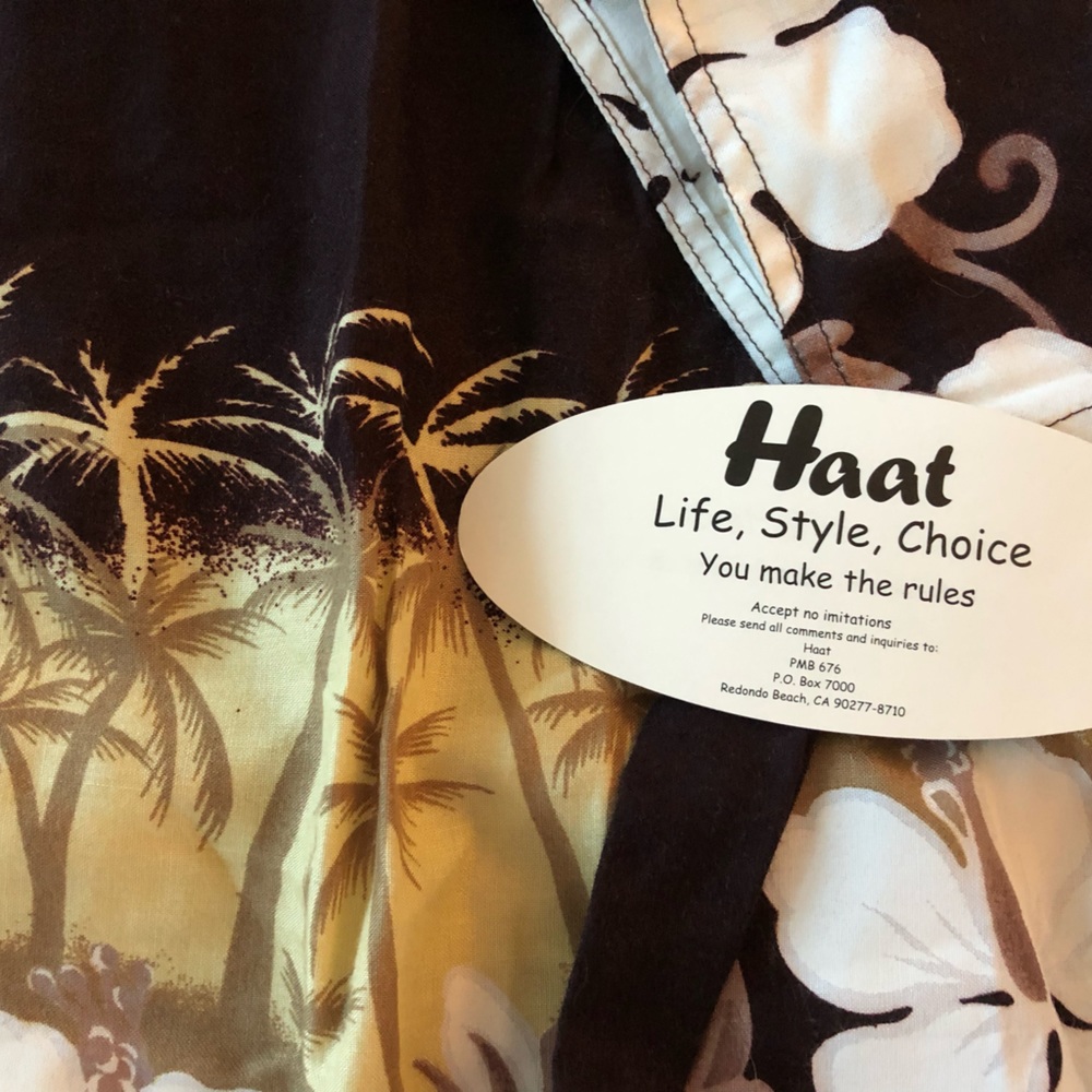 Haat Hawaiian print beach/pool short sarong. Beautiful browns, tans & white.